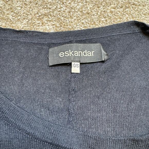 Eskandar Round Crew Neck Long Sleeve Cashmere Top - Picture 3 of 9